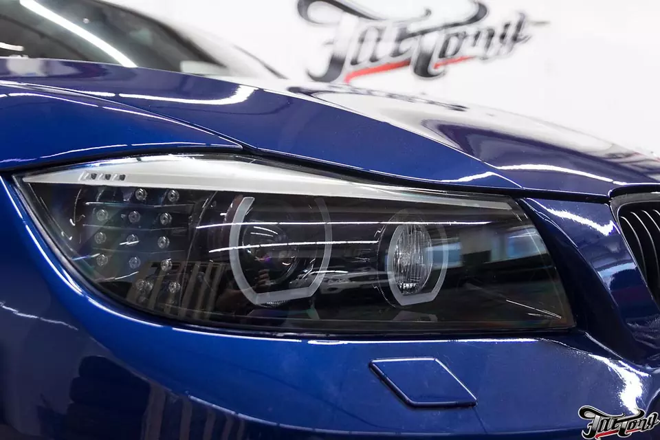 BMW 3. Окрас масок фар в черный глянец и изготовление ангельских глазок.